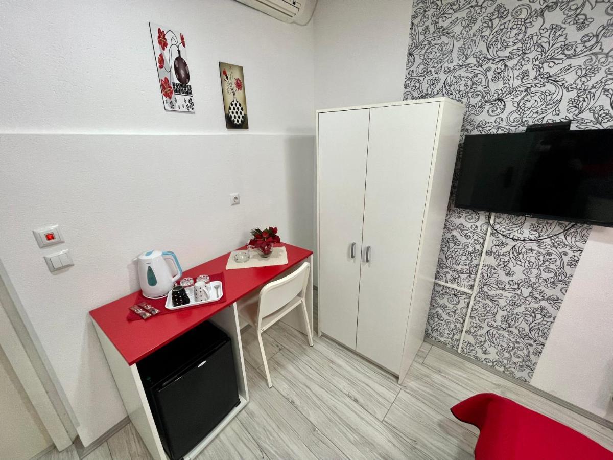 Apartmani Aleksandra U Centru Grada Крагуєваць Екстер'єр фото