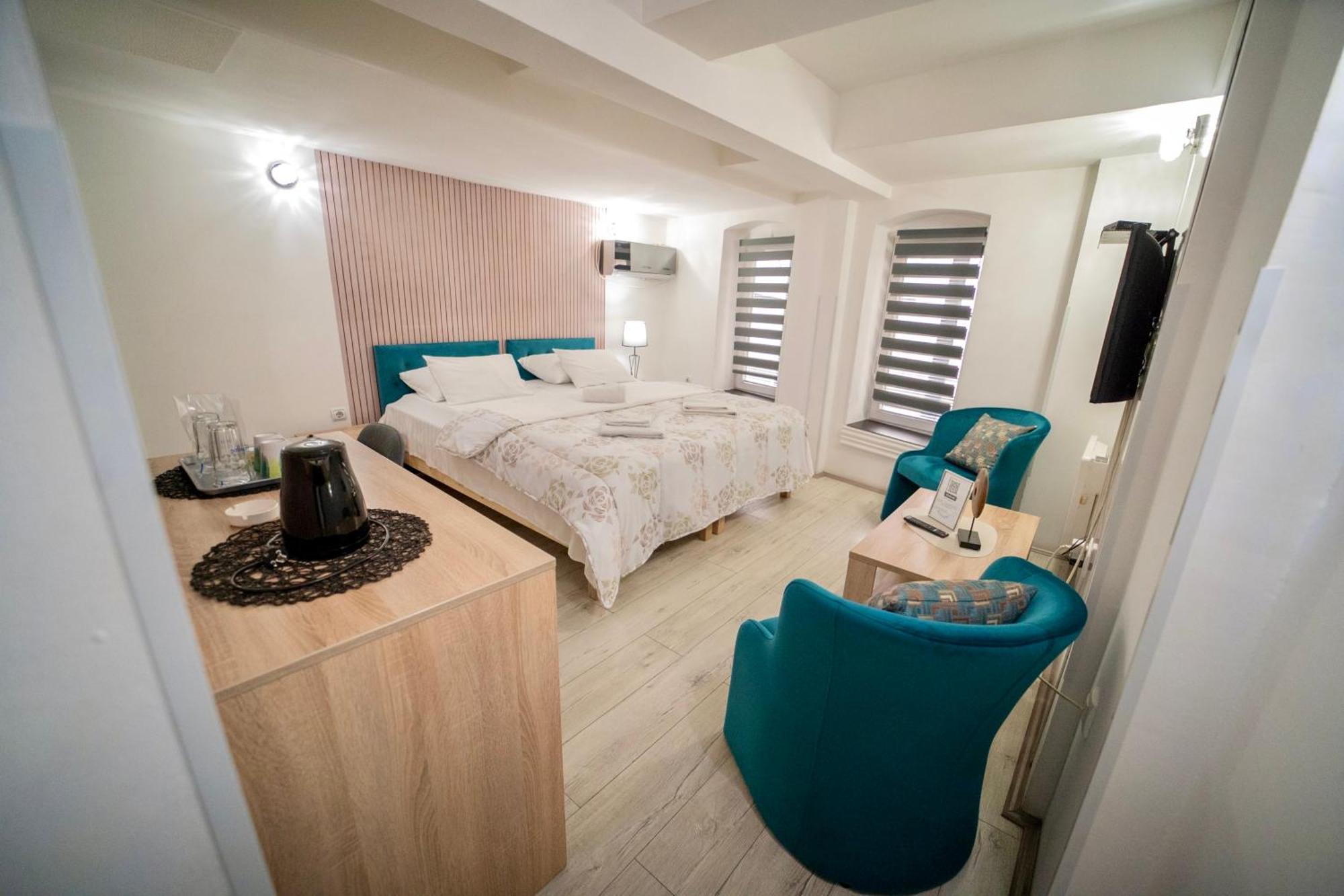 Apartmani Aleksandra U Centru Grada Крагуєваць Екстер'єр фото