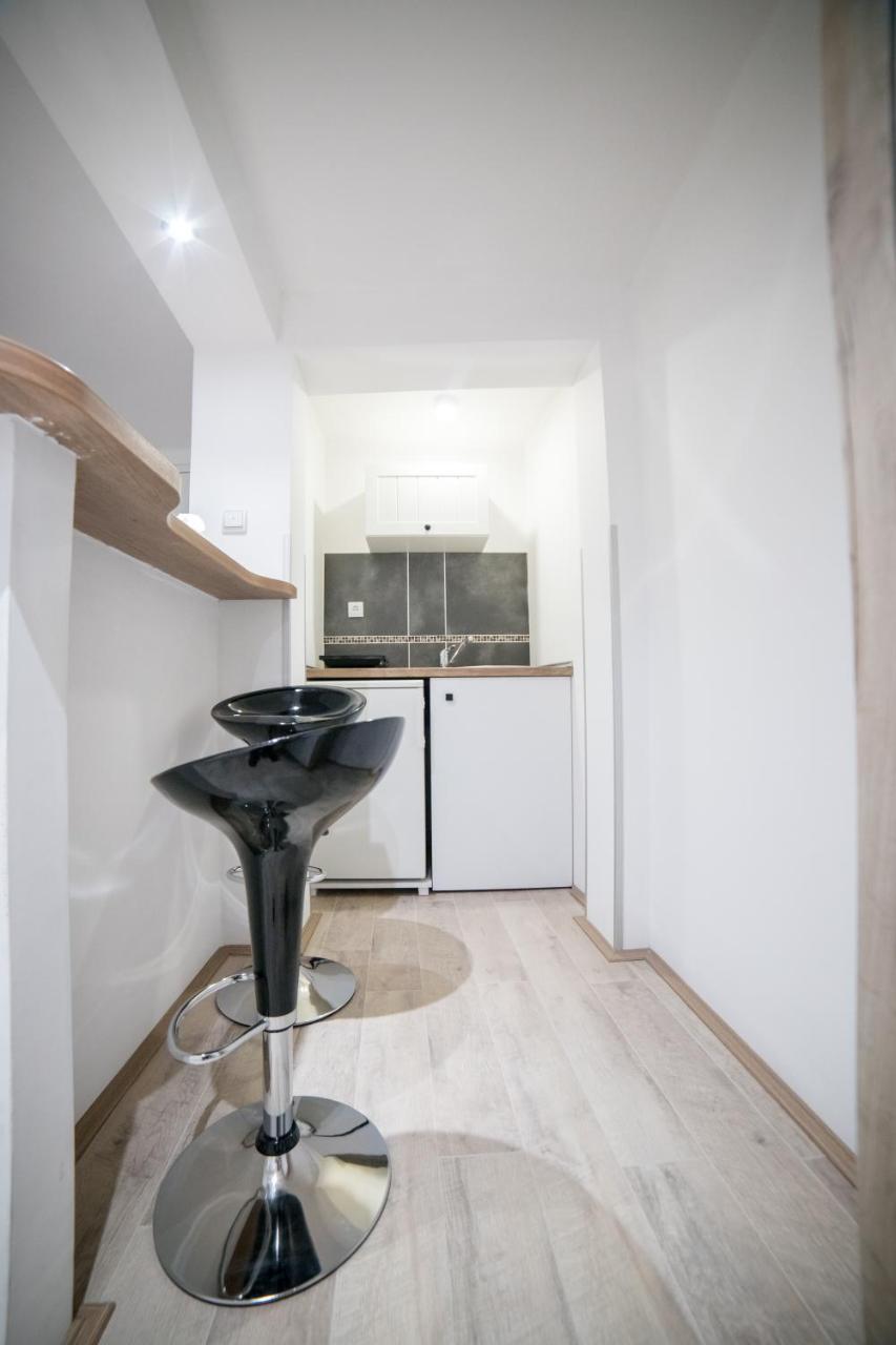 Apartmani Aleksandra U Centru Grada Крагуєваць Екстер'єр фото